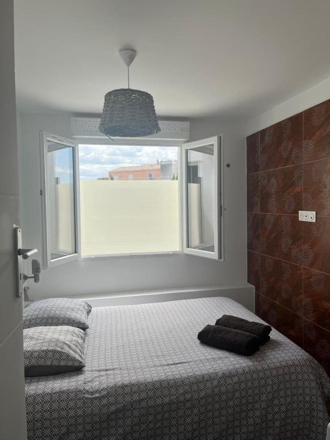 Appartement 4 Personnes, Aeroport Marseille Маринян Екстериор снимка